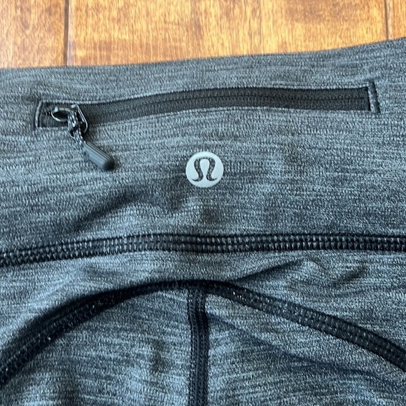 lululemon athletica Speed Up Tight 28” Full On Luxtreme Size 4 - Picture 14 of 15